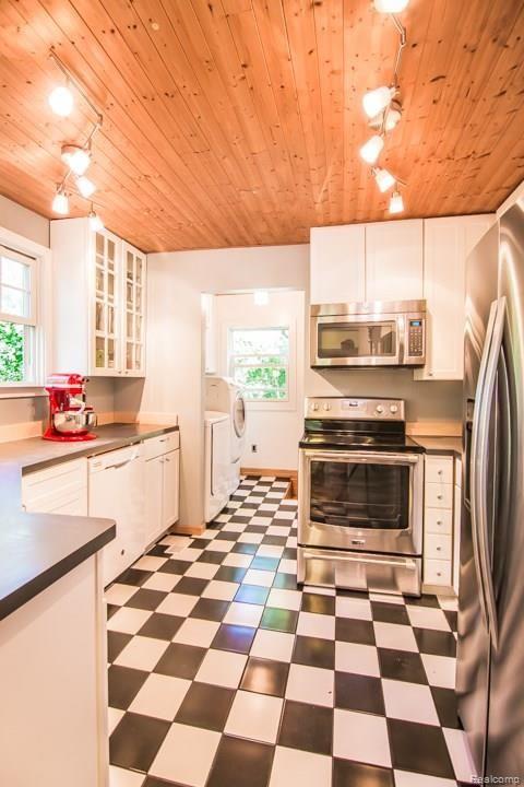7785 Haley Road White Lake, MI 48383 - Photo 29 of 81 IMG_6017.jpg