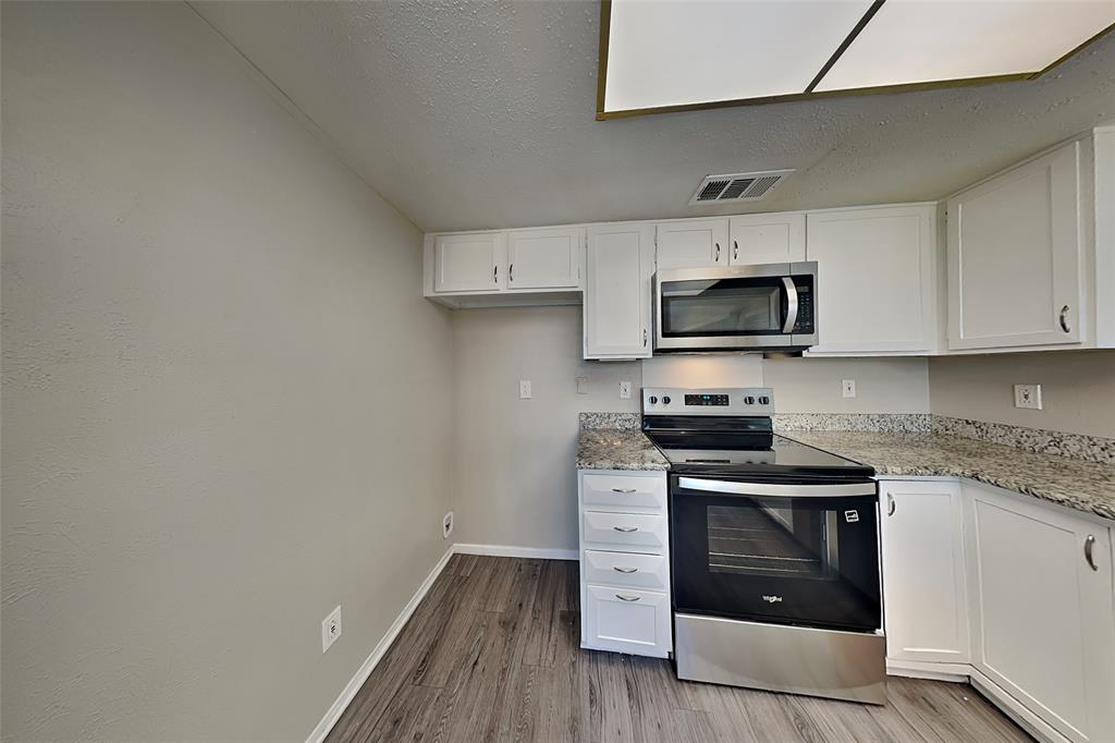 1012 Via Valencia Mesquite, TX 75150 - Photo 4 of 21