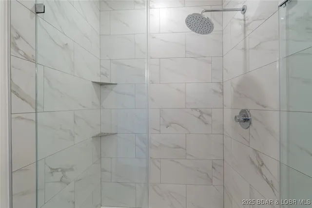 $577,700 | 4925 Robins Circle, Unit 2B, Osage Beach, MO 65065