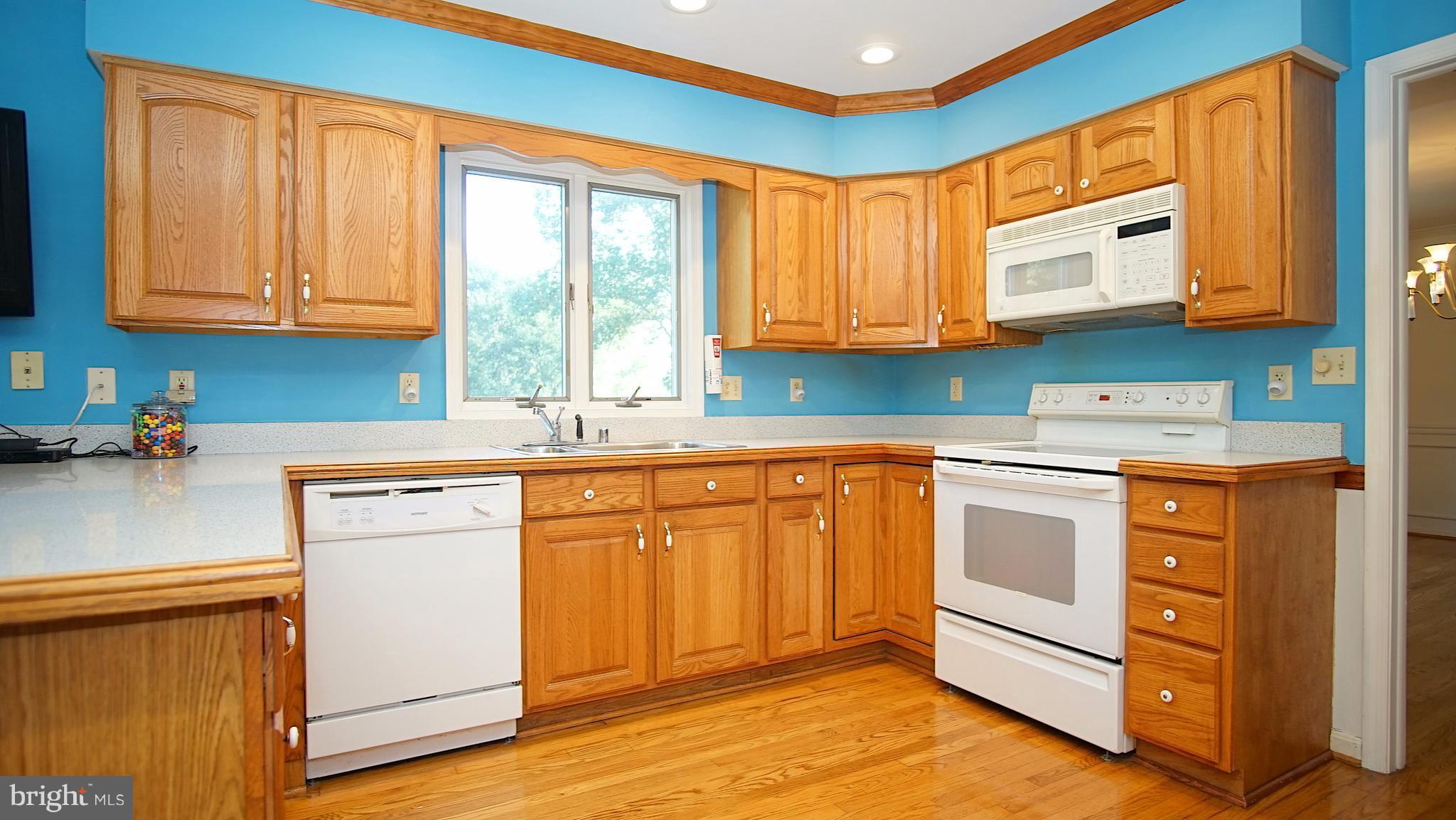 2711 Gillis Road Mount Airy, MD 21771 - Photo 10 of 25 Kitchen