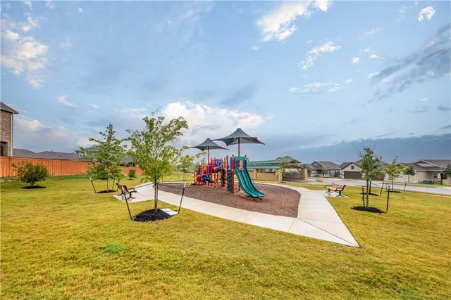 $2,095 | 138 Silktassel Way, Buda, TX 78610