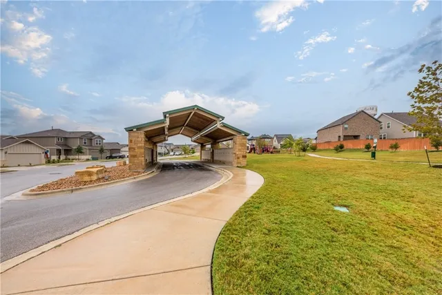 $2,095 | 138 Silktassel Way, Buda, TX 78610