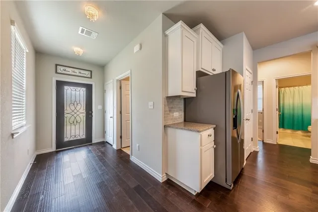 $2,095 | 138 Silktassel Way, Buda, TX 78610