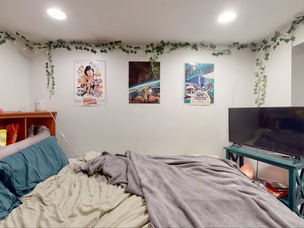 $5,000 | 32 South Huntington Avenue, Unit 1, Boston, MA 02130