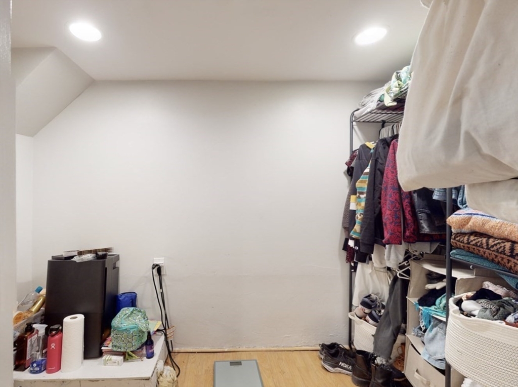 32 South Huntington Avenue, Unit 1 Boston, MA 02130 - Photo 14 of 17