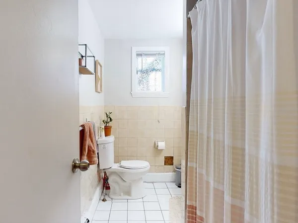 $5,000 | 32 South Huntington Avenue, Unit 1, Boston, MA 02130