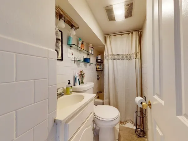 $5,000 | 32 South Huntington Avenue, Unit 1, Boston, MA 02130