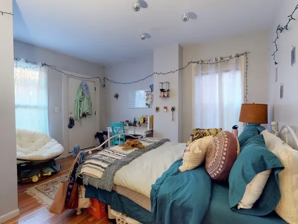 $5,000 | 32 South Huntington Avenue, Unit 1, Boston, MA 02130