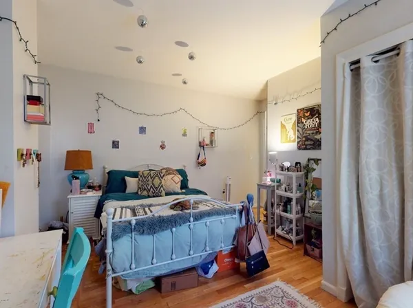 $5,000 | 32 South Huntington Avenue, Unit 1, Boston, MA 02130