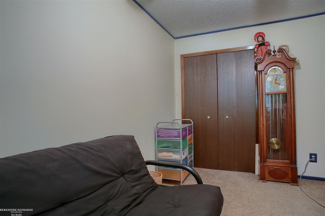 48660 Callens Road New Baltimore, MI 48047 - Photo 21 of 34 31389789-20.JPG