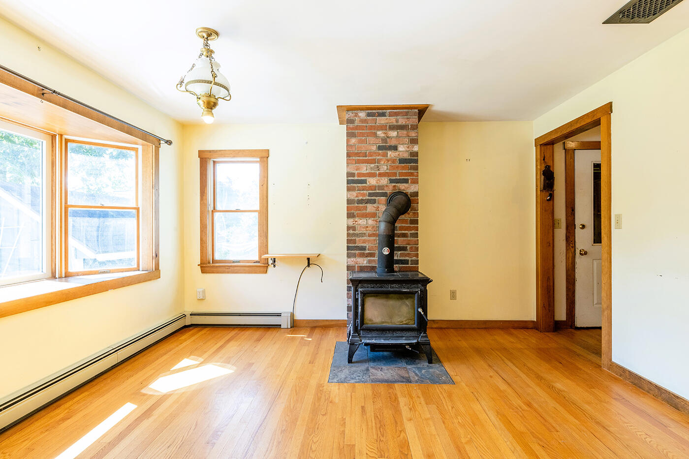 282 Old Union Road Washington, ME 04574 - Photo 3 of 41 dining area