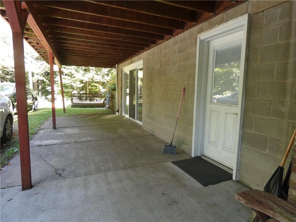 2223 Sandy Lake-Grove City Road Jackson Center, PA 16133 - Photo 7 of 30 a view of a porch