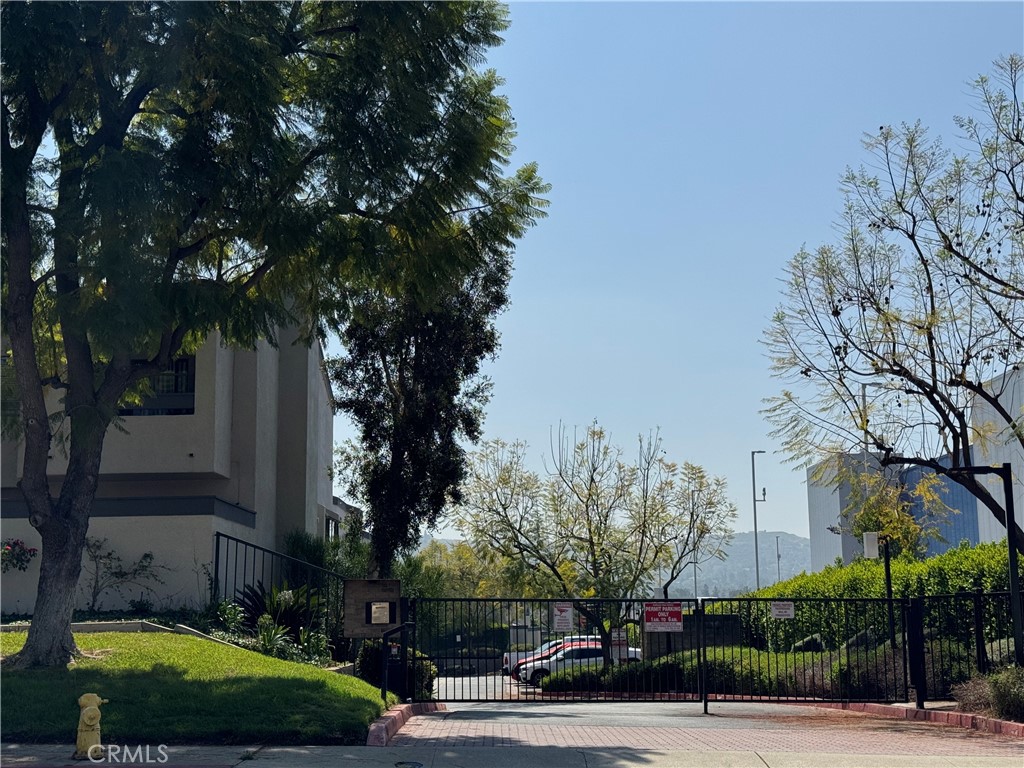 682 East Workman Street Covina, CA 91723 - Photo 2 of 36 a view of a city street