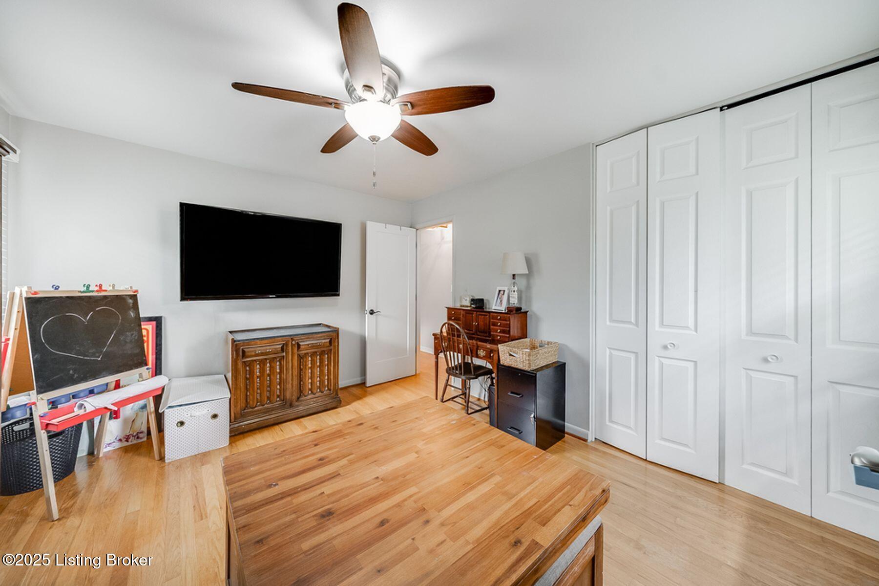 3806 Greenwich Road Louisville, KY 40218 - Photo 26 of 51 photo_online_029