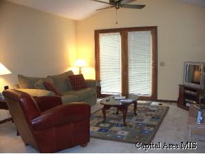 9 Woodbury Springfield, IL 62711 - Photo 3 of 9 Gallery Image 3