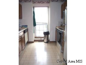 9 Woodbury Springfield, IL 62711 - Photo 7 of 9 Gallery Image 7