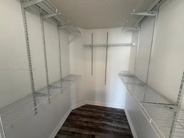 $3,850 | 1525 Estancia Circle, Weston, FL 33327