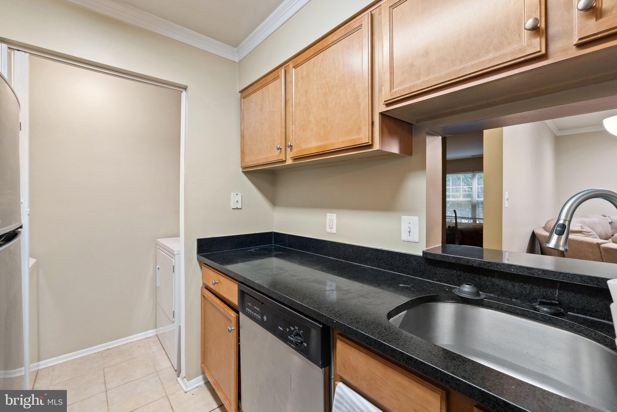 1793 Jonathan Way, Unit 1793D Reston, VA 20190 - Photo 10 of 25 Kitchen