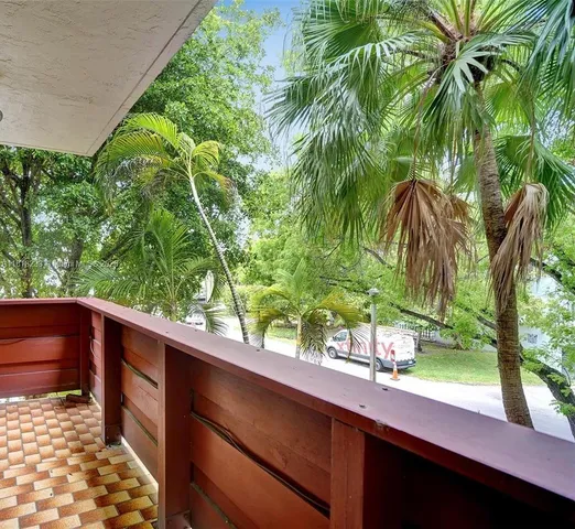 $370,000 | 1205 Mariposa Avenue, Unit 333, Coral Gables, FL 33146