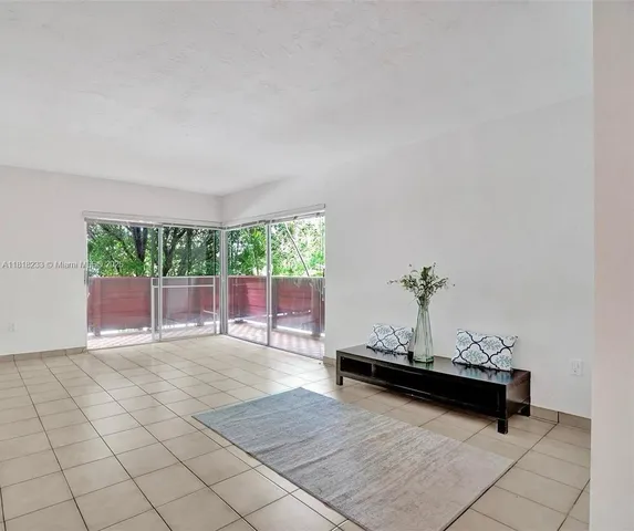 $370,000 | 1205 Mariposa Avenue, Unit 333, Coral Gables, FL 33146