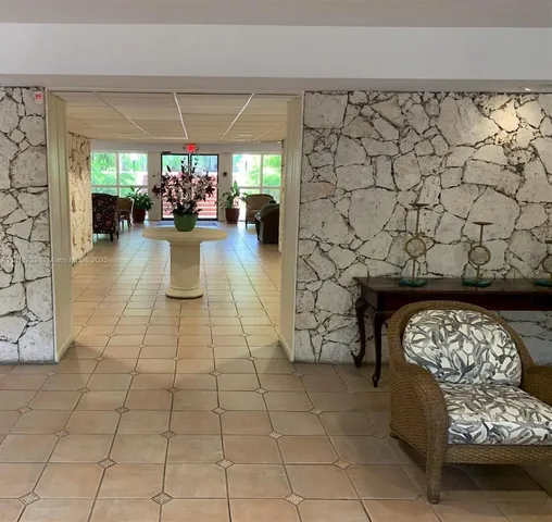 $370,000 | 1205 Mariposa Avenue, Unit 333, Coral Gables, FL 33146