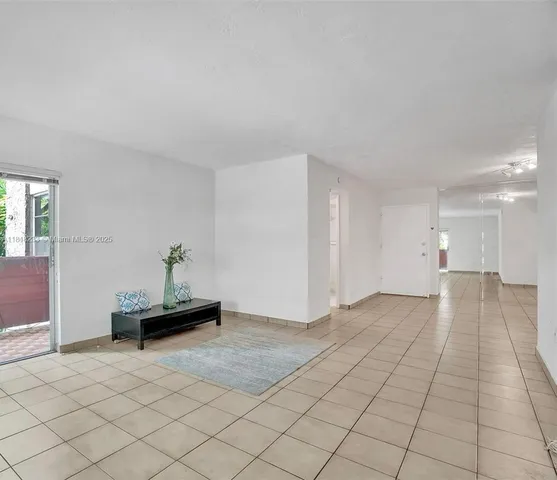 $370,000 | 1205 Mariposa Avenue, Unit 333, Coral Gables, FL 33146