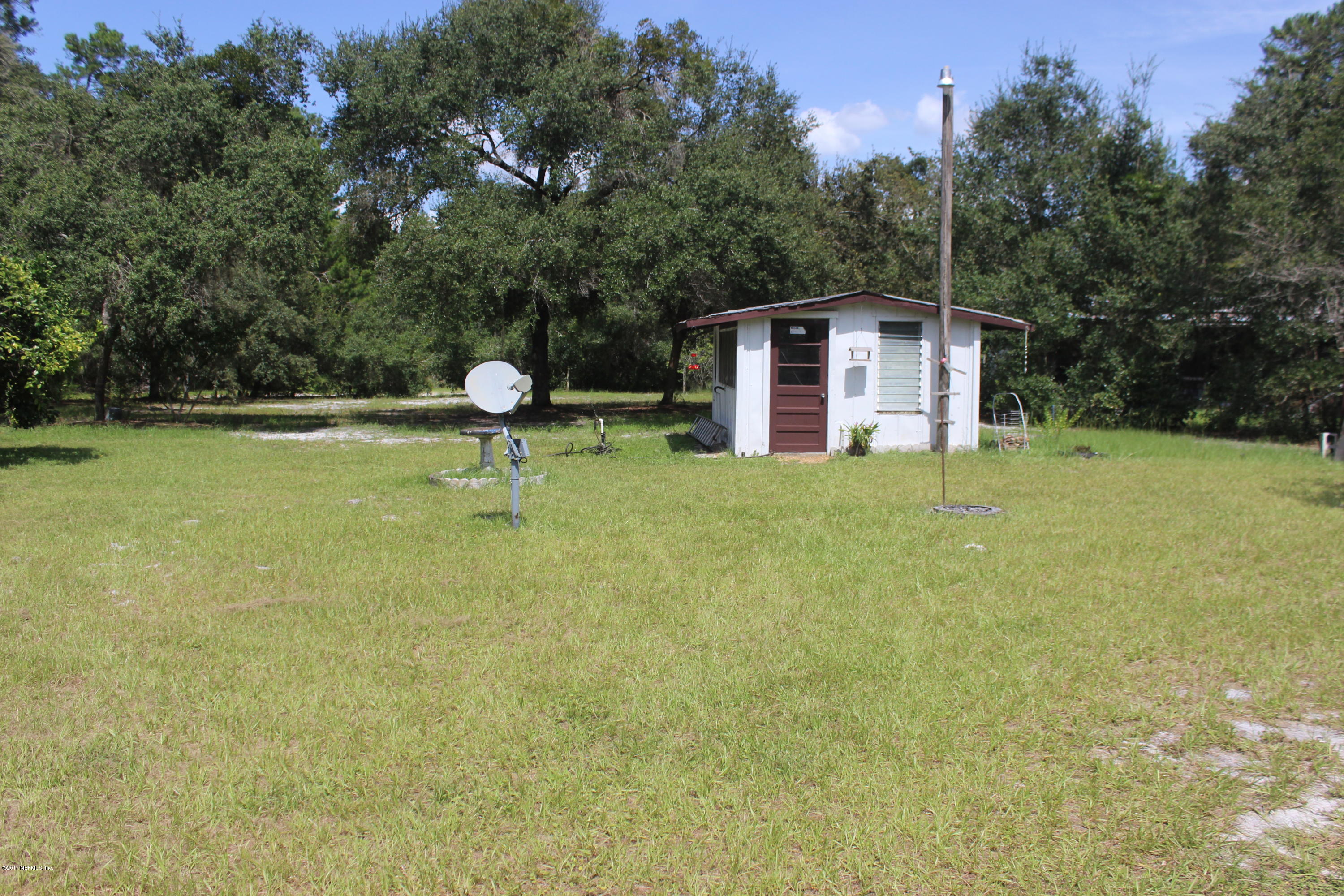104 Niles Road Crescent City, FL 32112 - Photo 2 of 4 Wash Shed