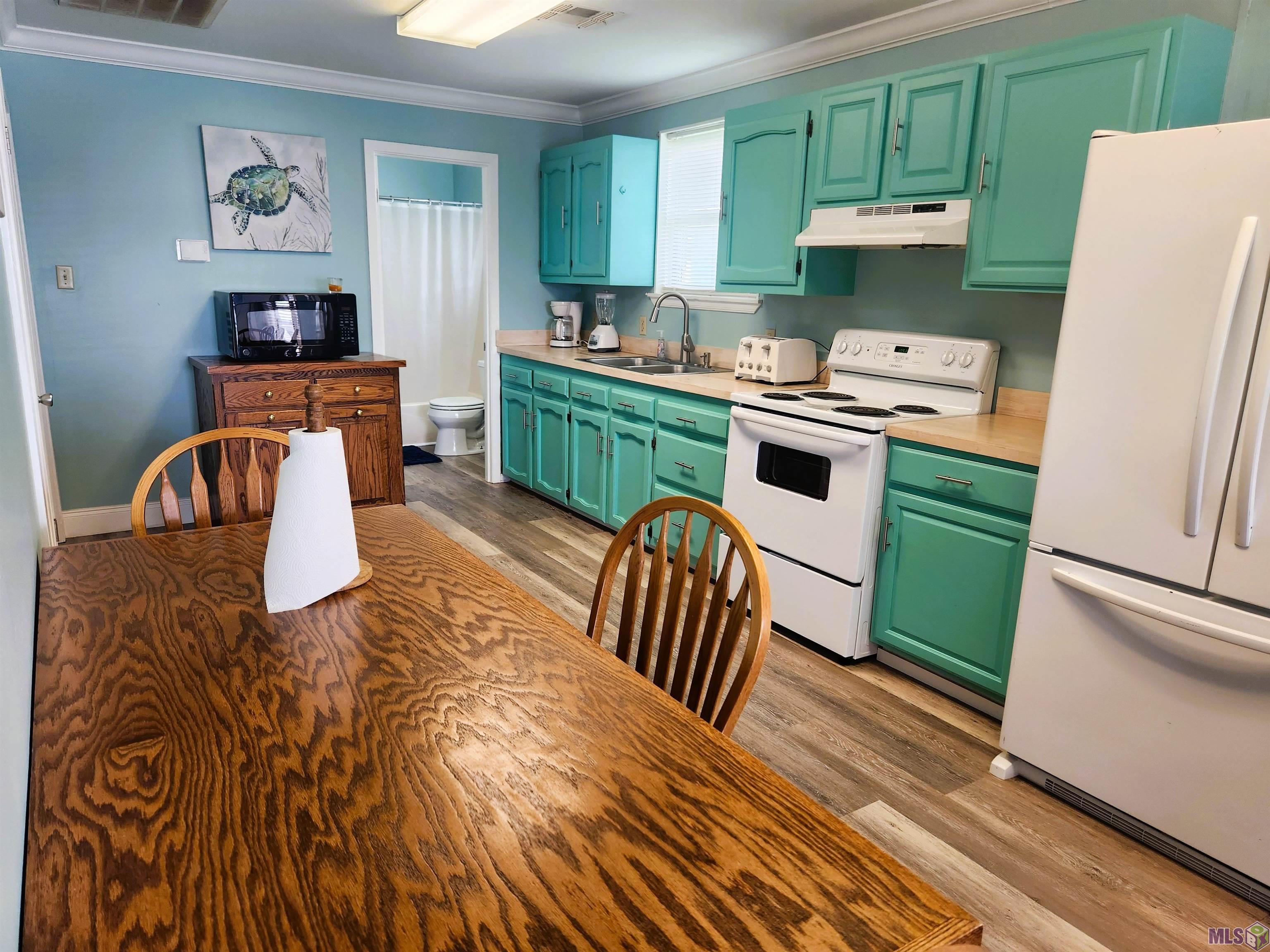 3483 Highway 1 Grand Isle, LA 70358 - Photo 12 of 33