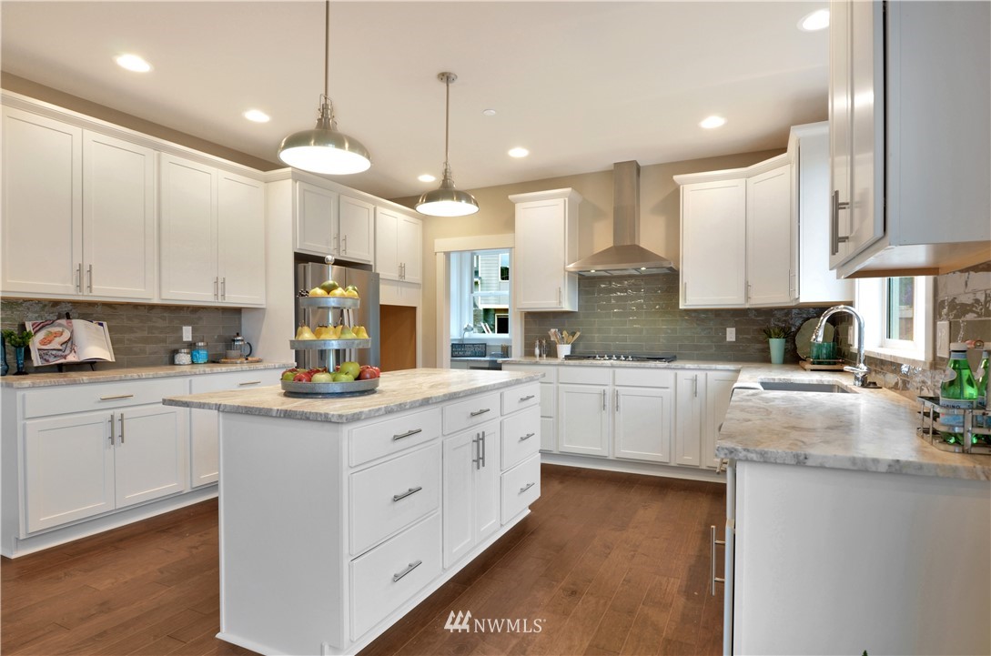 21611 2nd Court Southeast Bothell, WA 98021 - Photo 5 of 12