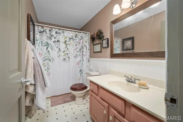 $415,000 | 28417 Meadowbrook Estates, Warrenton, MO 63383