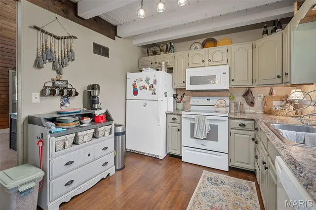 $415,000 | 28417 Meadowbrook Estates, Warrenton, MO 63383