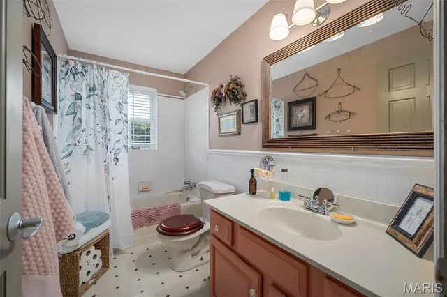 $415,000 | 28417 Meadowbrook Estates, Warrenton, MO 63383