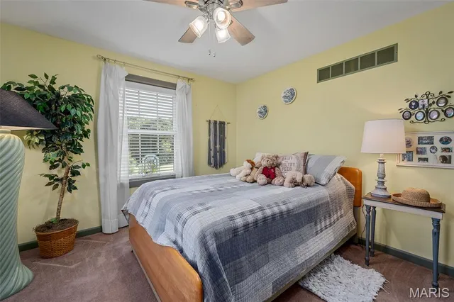 $415,000 | 28417 Meadowbrook Estates, Warrenton, MO 63383