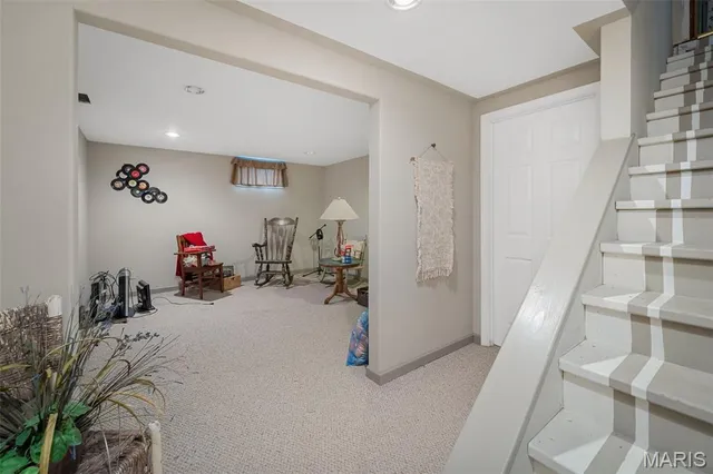 $415,000 | 28417 Meadowbrook Estates, Warrenton, MO 63383