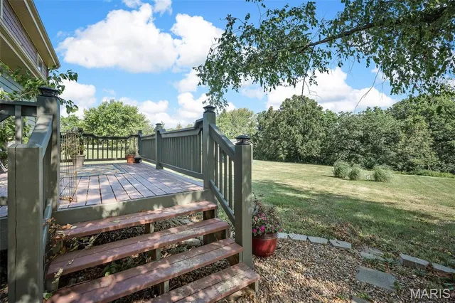 $415,000 | 28417 Meadowbrook Estates, Warrenton, MO 63383