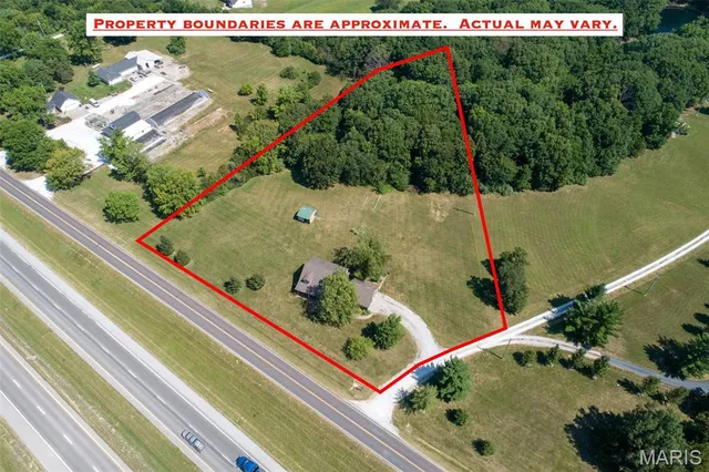 $415,000 | 28417 Meadowbrook Estates, Warrenton, MO 63383