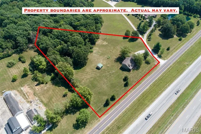 $415,000 | 28417 Meadowbrook Estates, Warrenton, MO 63383