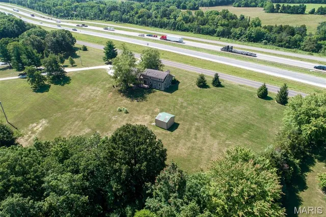 $415,000 | 28417 Meadowbrook Estates, Warrenton, MO 63383