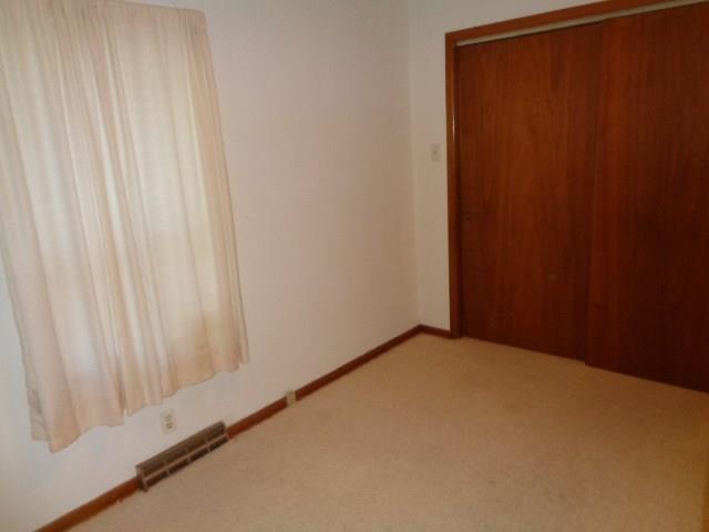 2111 Ferris Road Columbus, OH 43224 - Photo 8 of 16