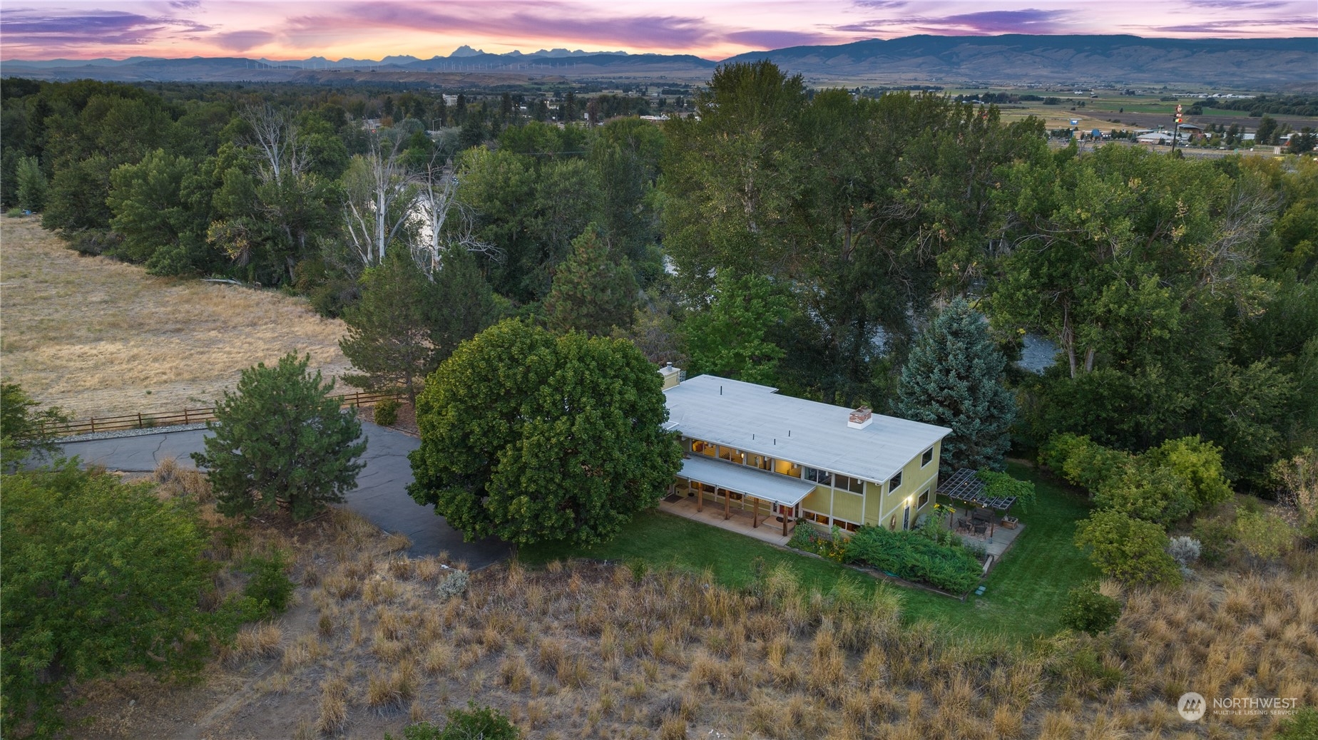 270 Kevina Road Ellensburg, WA 98926 - Photo 3 of 40 Gallery Image 3
