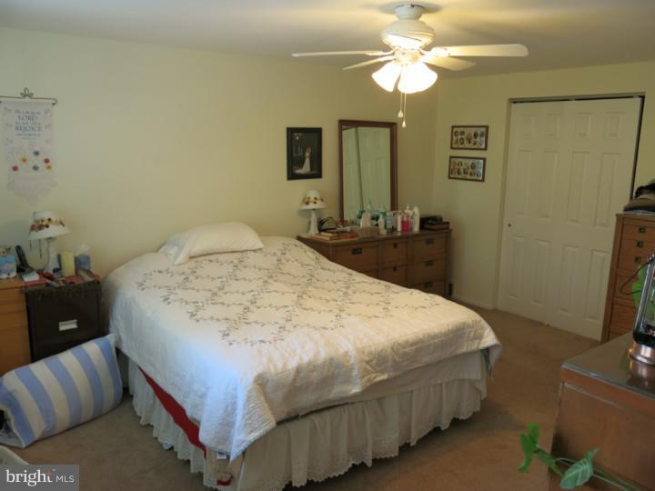 9758 Susan Road Philadelphia, PA 19115 - Photo 7 of 12