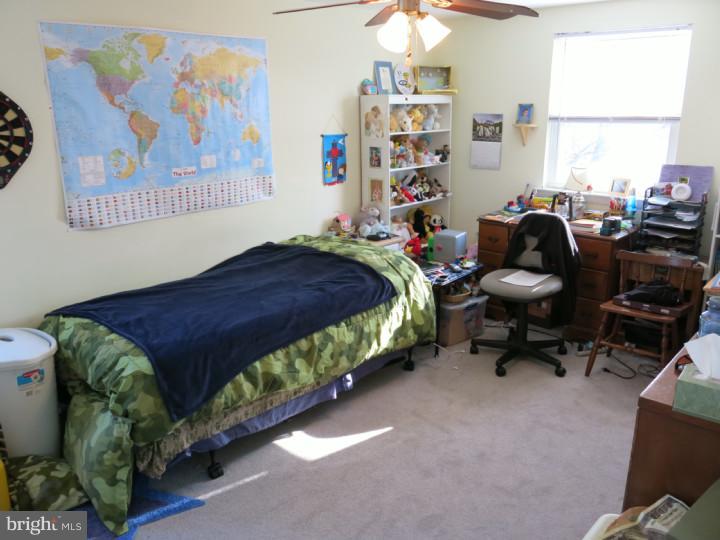 9758 Susan Road Philadelphia, PA 19115 - Photo 8 of 12