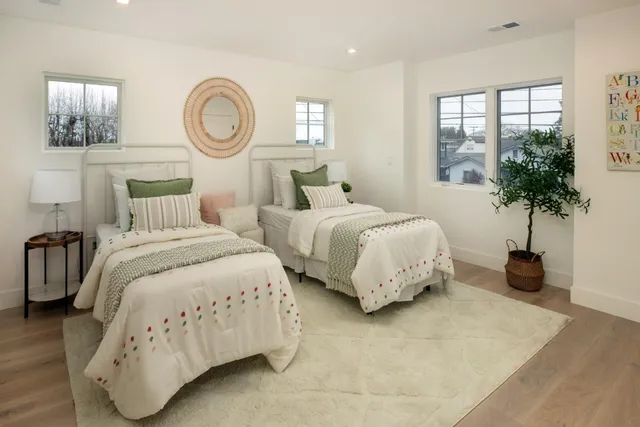 $4,300,000 | 737 Linden Avenue, Burlingame, CA 94010