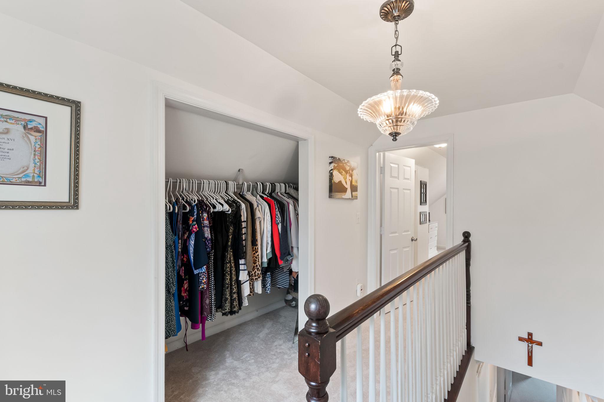 4029 Maple Street Fairfax, VA 22030 - Photo 16 of 34 Upper Hallway