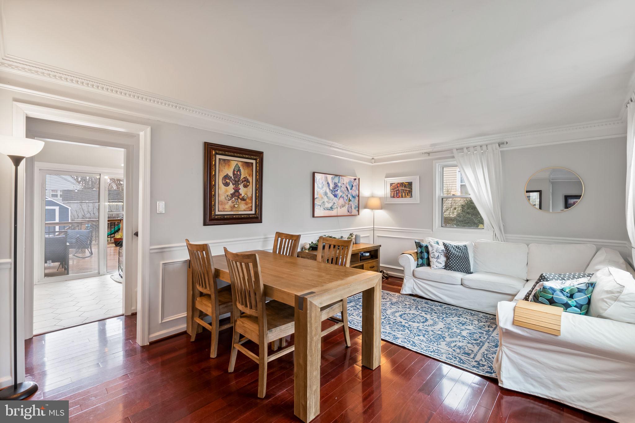 4029 Maple Street Fairfax, VA 22030 - Photo 2 of 34