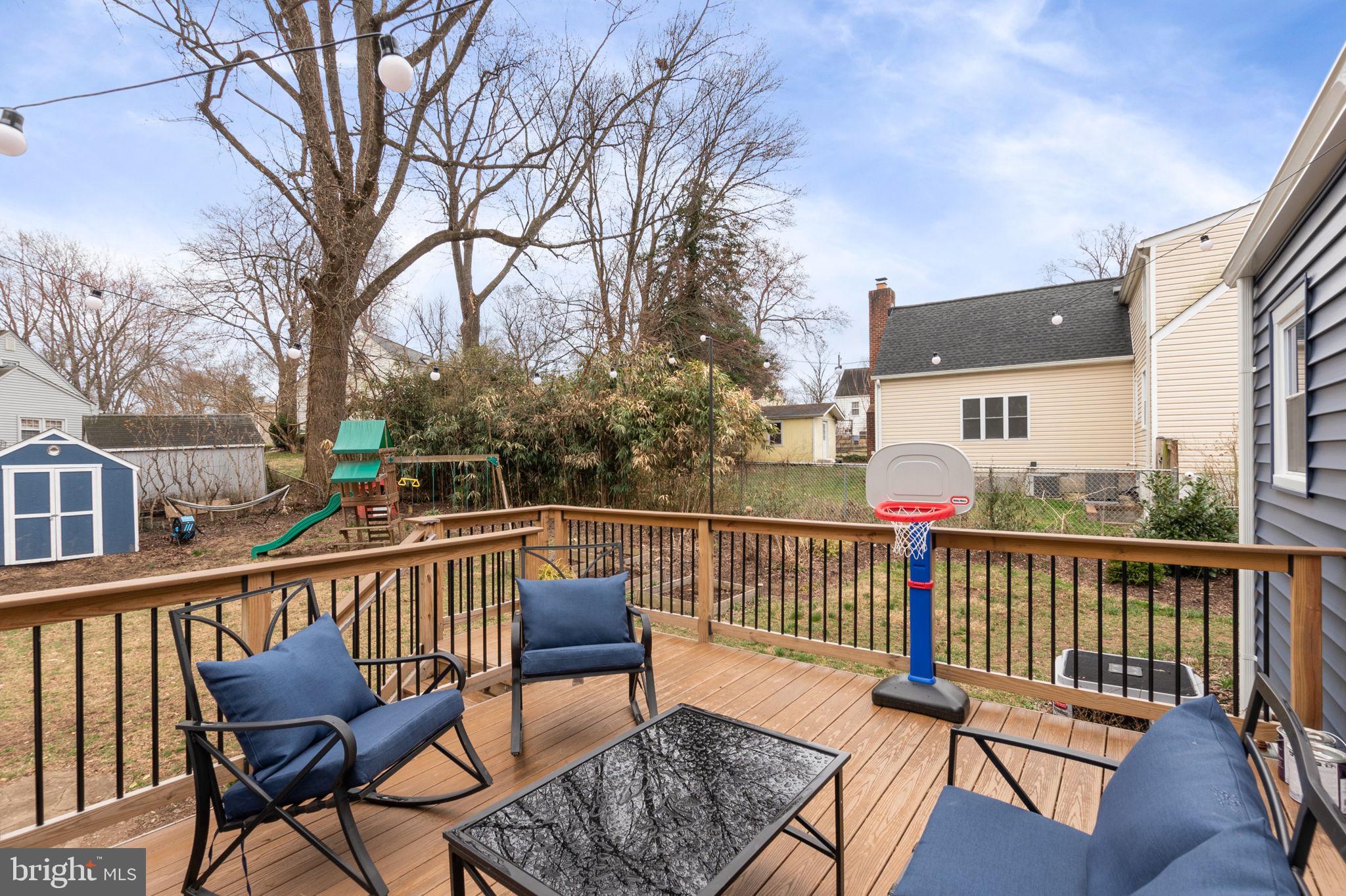 4029 Maple Street Fairfax, VA 22030 - Photo 29 of 34