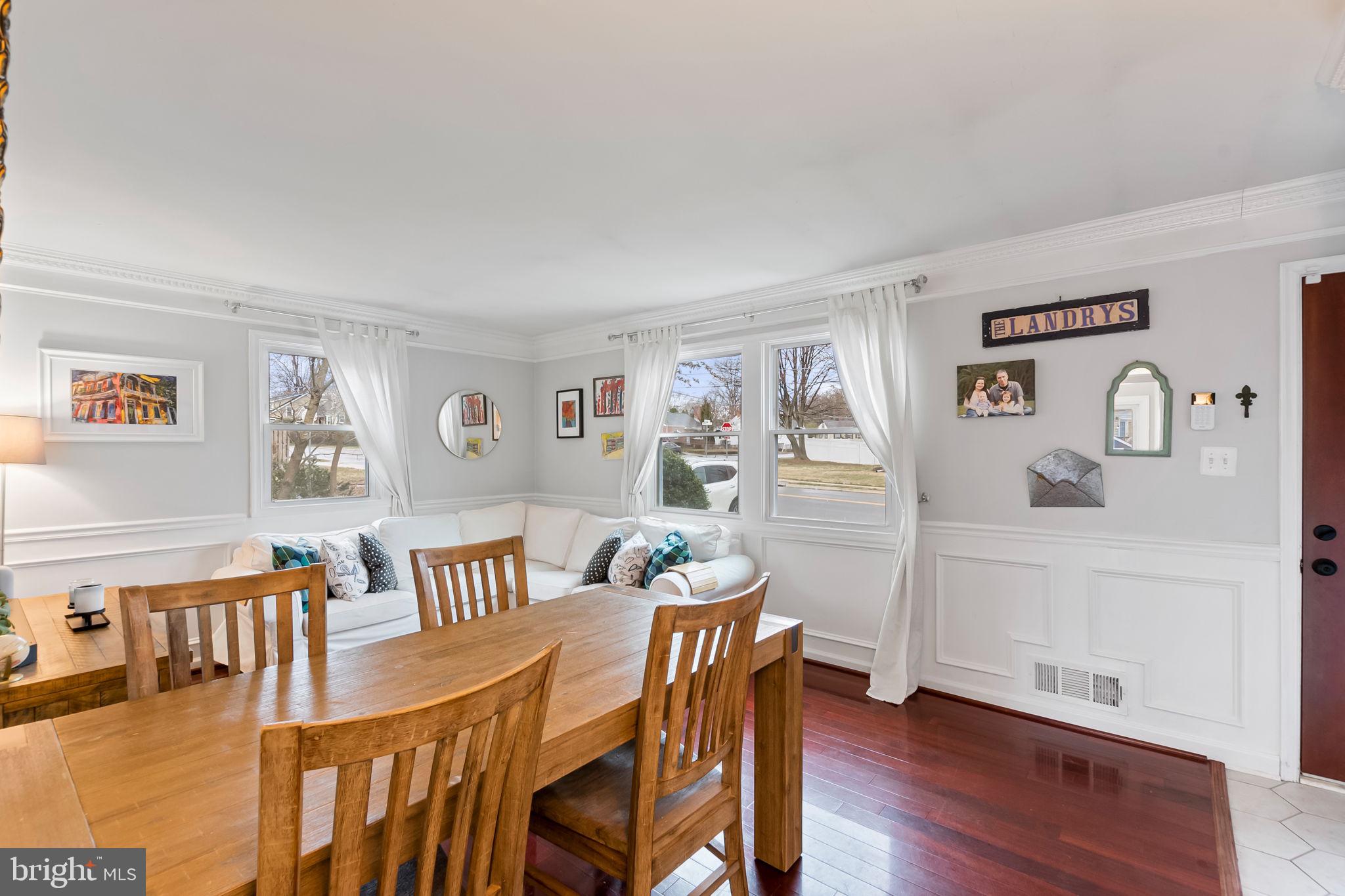 4029 Maple Street Fairfax, VA 22030 - Photo 4 of 34