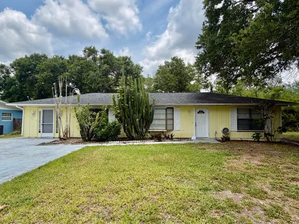 $2,300 | 7902 Banyan Street, Fort Pierce, FL 34951