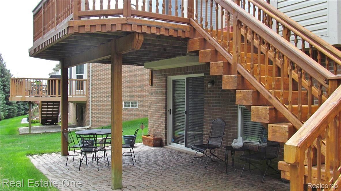 1000 Churchill Circle, Unit 17 Rochester, MI 48307 - Photo 26 of 36 030.JPG