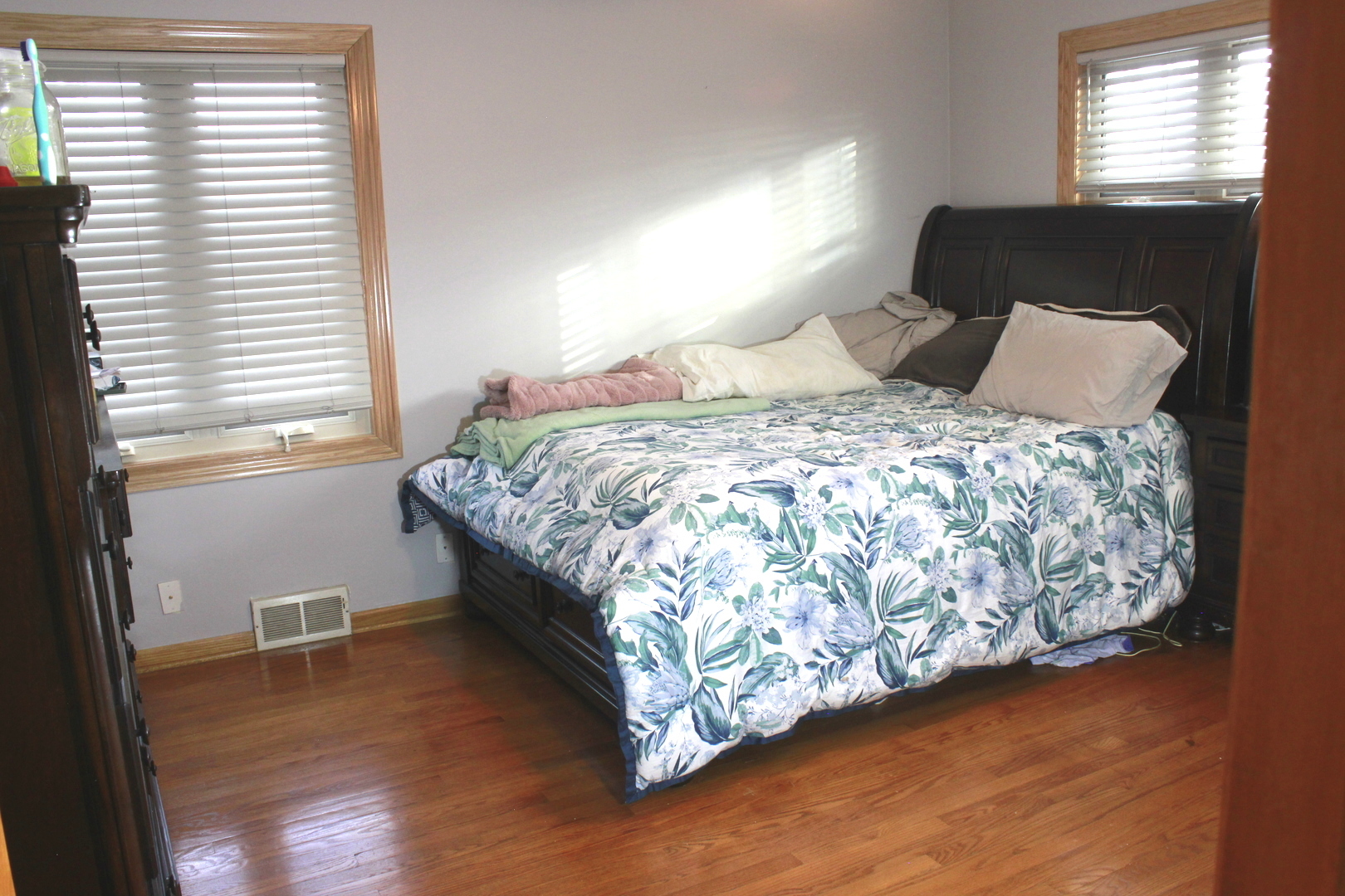 5639 Manor Lane Chicago, IL 60631 - Photo 15 of 29 a bedroom with a bed and a window